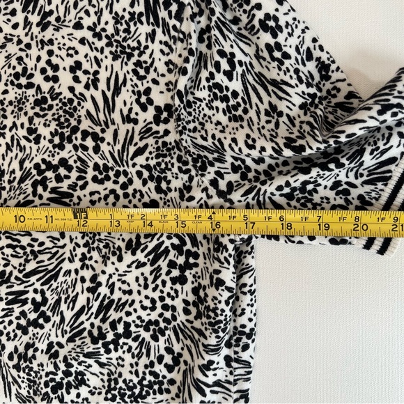 Talbots Women’s Black and White Short Sleeve Lightweight Sweater- LP - Picture 6 of 9